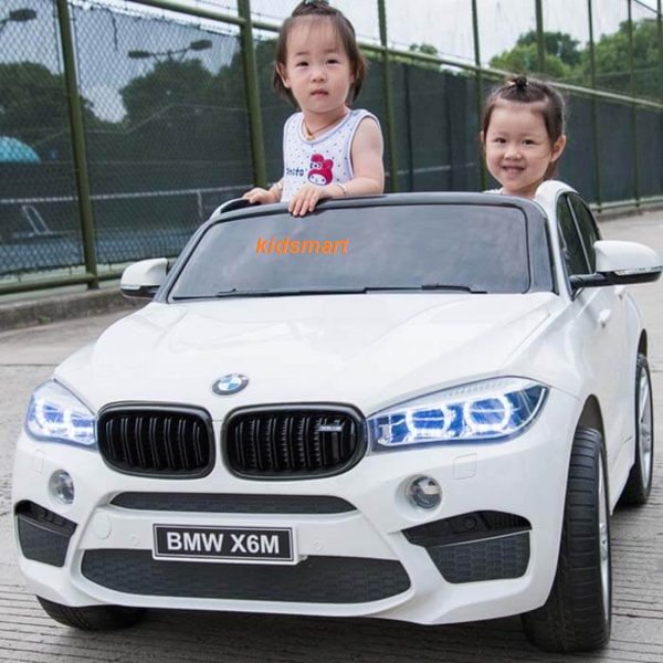 Xe hơi điện trẻ em 2 chỗ BMWX6